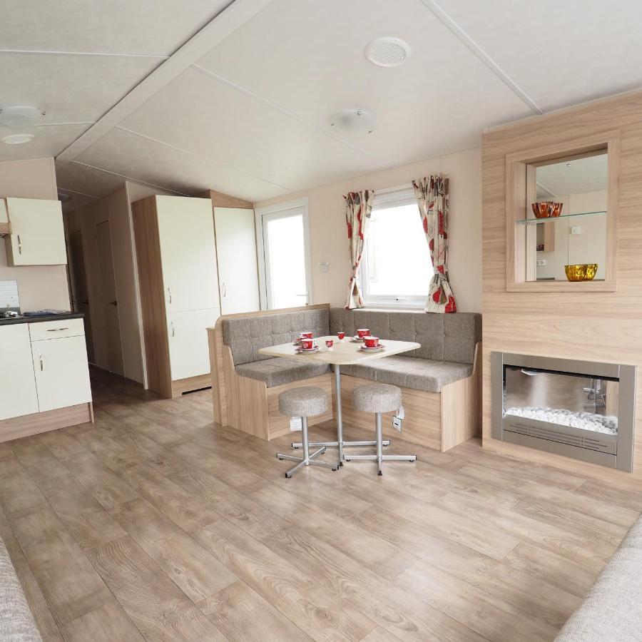 Camping De Binnenvaart Superior Chalet Aan de Wolfsberg Kültér fotó