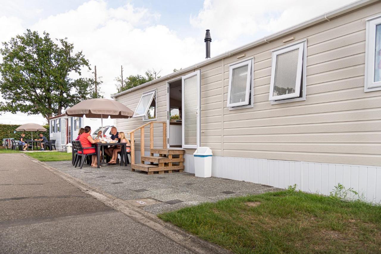 Camping De Binnenvaart Superior Chalet Aan de Wolfsberg Kültér fotó